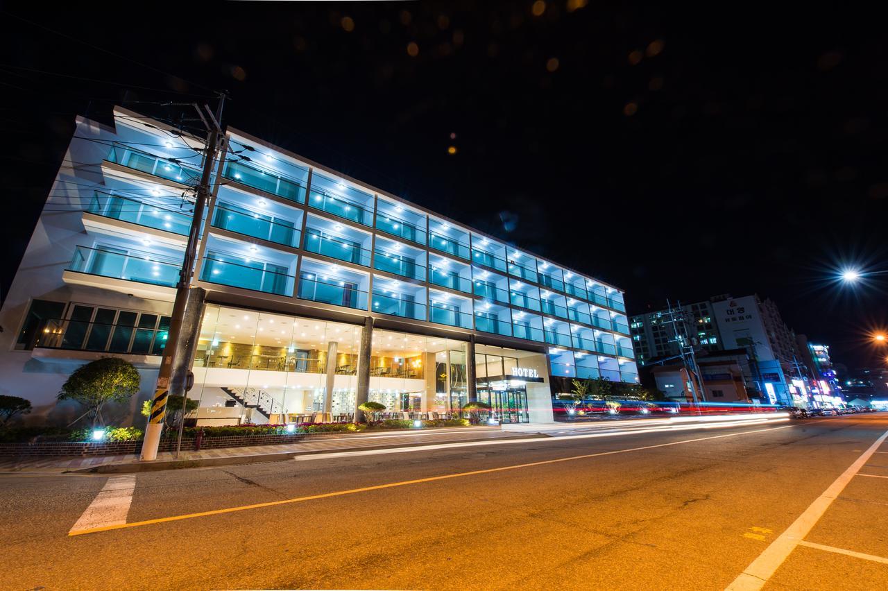 Fortuna Hotel Tongyeong Exteriör bild